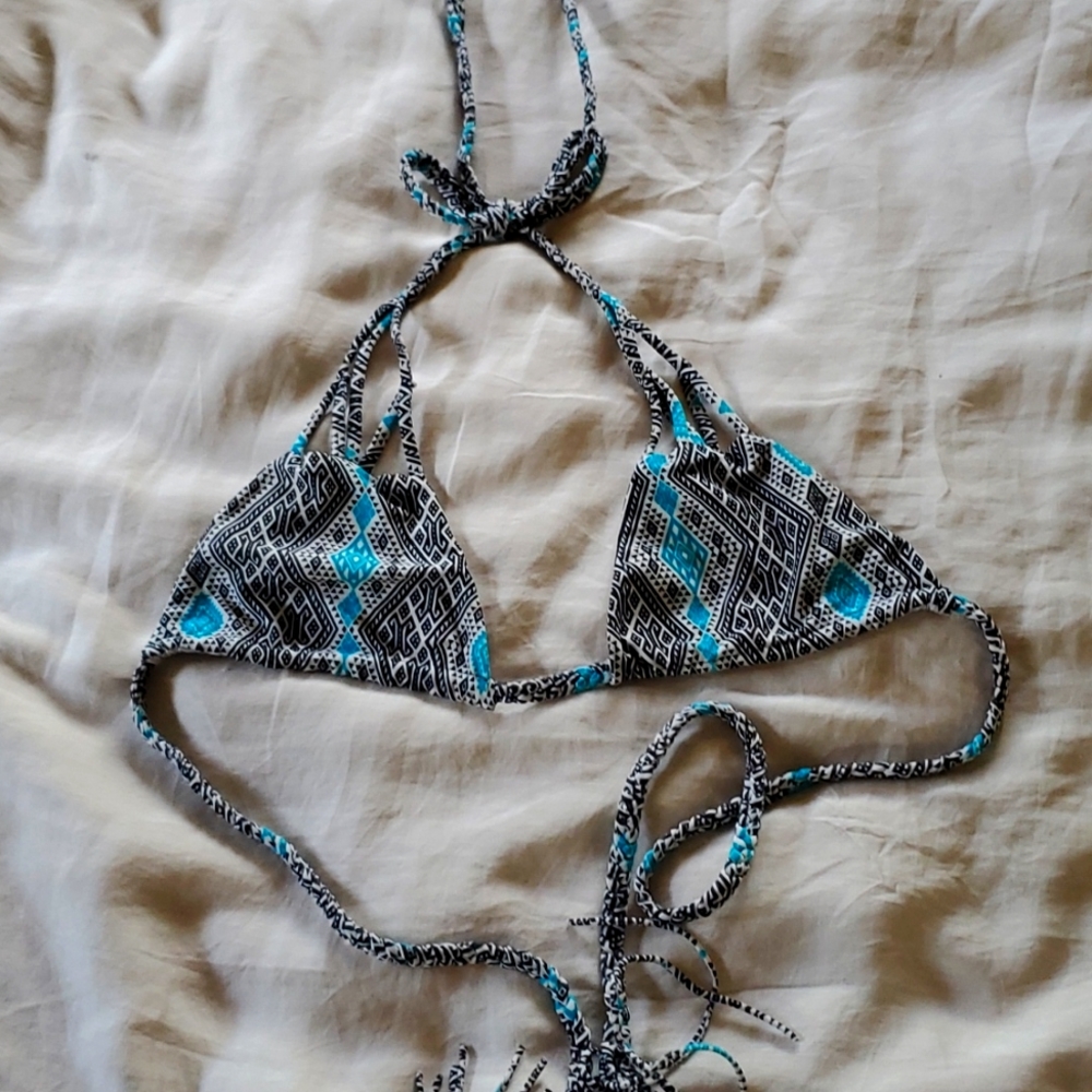 Acacia thai print bikini top